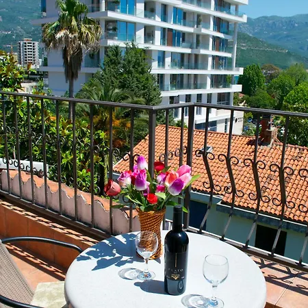 Daire Luka Budva