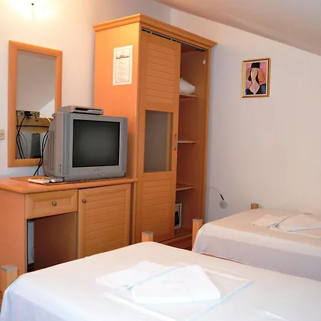 Luka Daire Budva